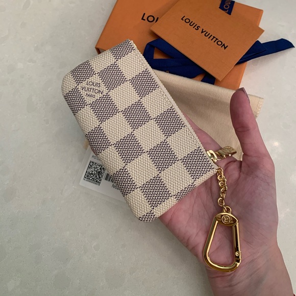 SOLD Azur Louis Vuitton Key Pouch - Picture 5 of 8